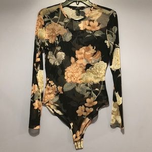 🚫SOLD🚫 Very Pretty! Sheer/Floral Body Suit NWT